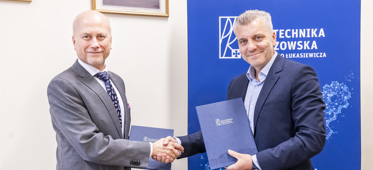 Od lewej: prof. J. Sęp, M. Nowakowski,
