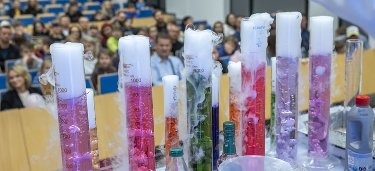 Współorganizator wydarzenia był Wydział Chemiczny,