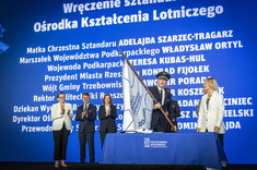 Prezentacja nowego sztandaru Ośrodka Kształcenia Lotniczego, Mgr. inż. pil. T. Nowosielski,